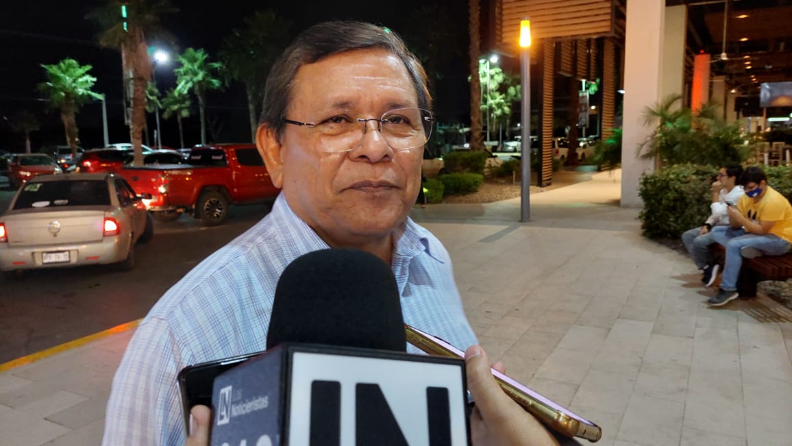 ¿Cambiará los tamales de Chipilín? López Obrador recibe de regalo camarones secos de El Colorado, Ahome