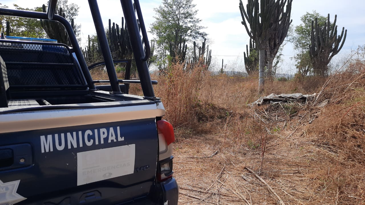Atado de las manos hacia atrás y totalmente calcinado encuentran a un hombre en la ciudad educadora de Culiacán