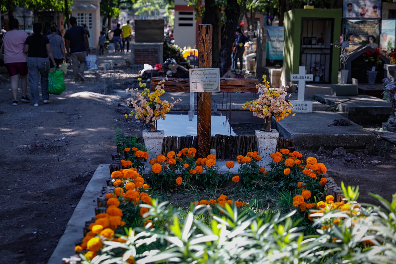 Tres mujeres son asaltadas en panteón de Culiacán; limpiaban tumbas por Día de Muertos