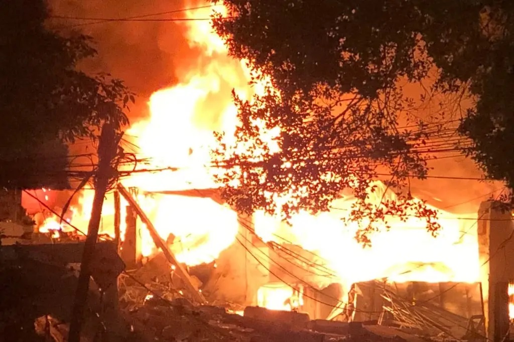 Explosión de Café La Cabaña en Villahermosa, cimbra a una buena parte de la ciudad