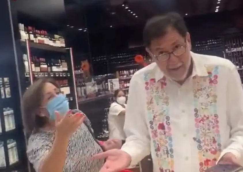 ¿Fifí o no? Esto opina López Obrador de las críticas hacia Fernández Noroña por ir a City Market