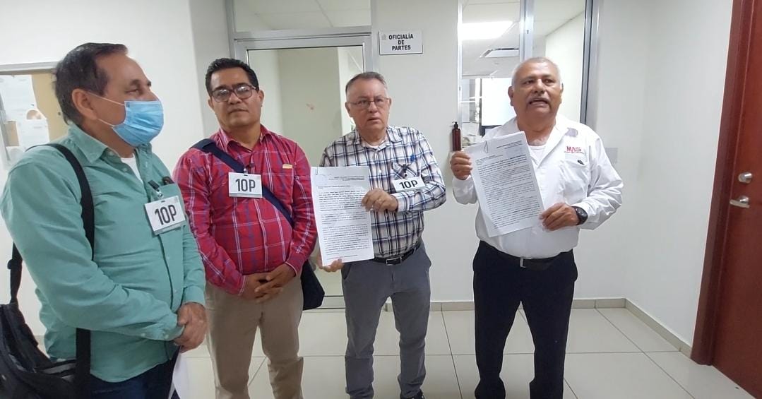 Organizaciones presentan otra vez solicitud de juicio contra el “Químico”; acusan protección del Congreso