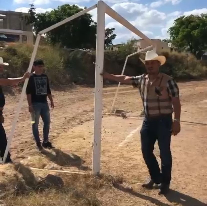 (VIDEO) “Este tipo de negligencias acabaron con la vida de mi niño”: Padre de menor al que le cayó una portería