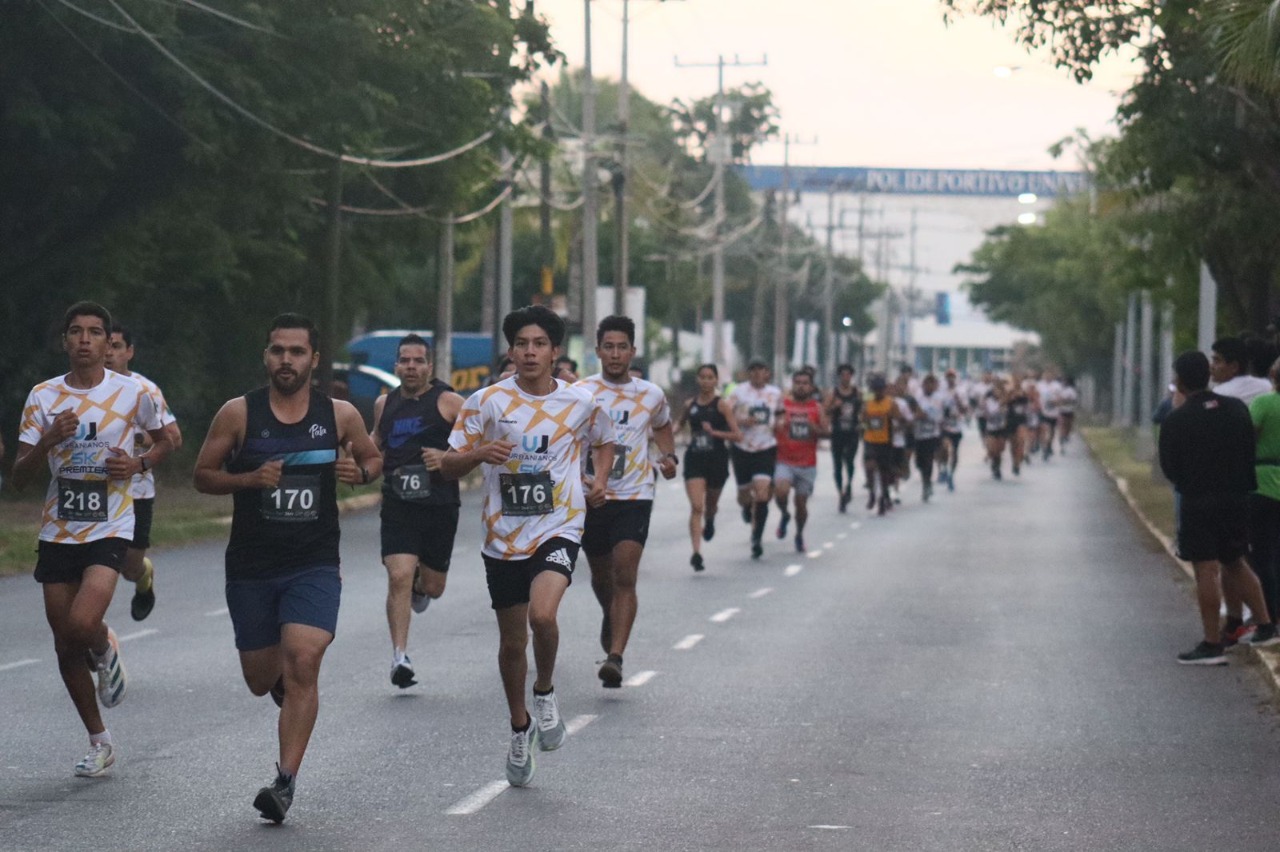 Un éxito la Carrera Urbanianos 5k en Mazatlán; más de 300 atletas recorrieron el circuito