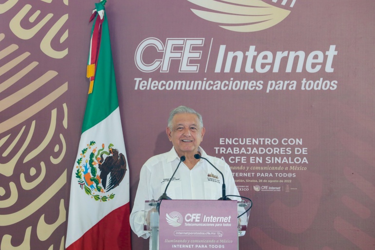 Ya opera en Sinaloa ‘Internet Para Todos’; ya puedes conectar tu teléfono celular o cualquier dispositivo a la red Wi Fi de CFE