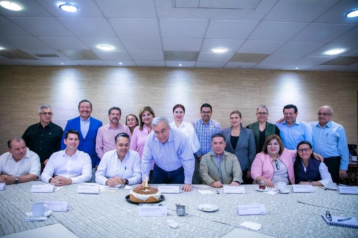 ¿Y el Químico? Rocha Moya festeja su primer aniversario de gobierno sin el secretario de Turismo
