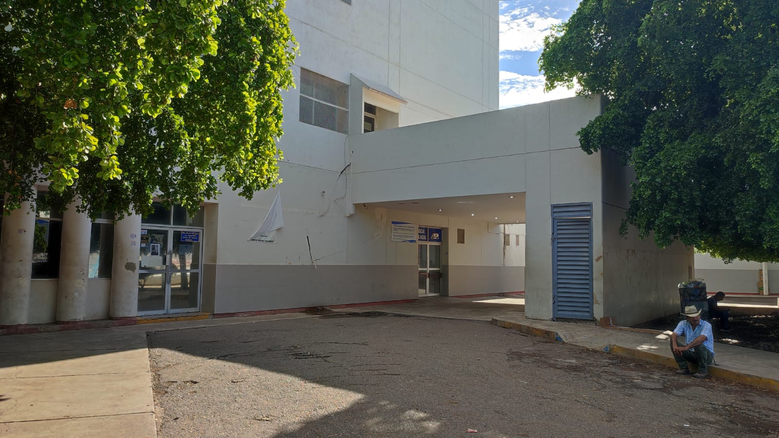 Paciente de hospital en Los Mochis agrede con arma blanca a familiar