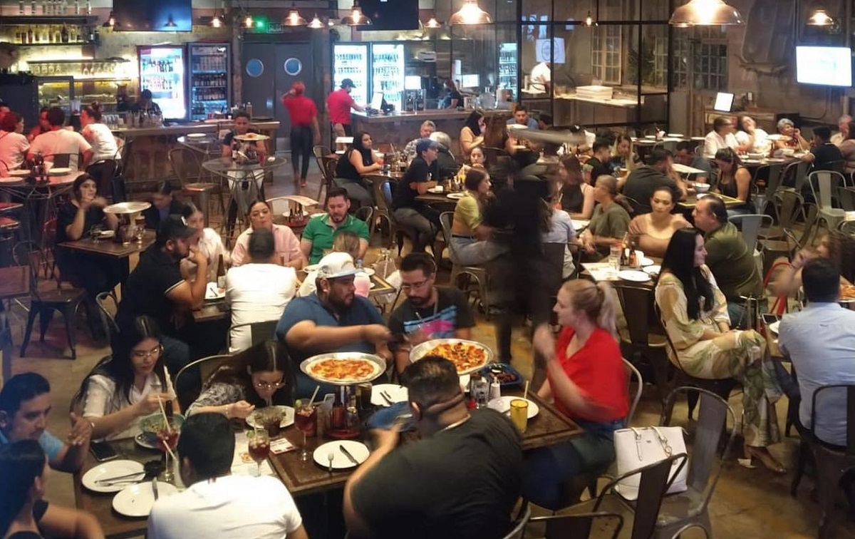 Esperan llenos totales en restaurantes de Mazatlán por el partido México vs Argentina