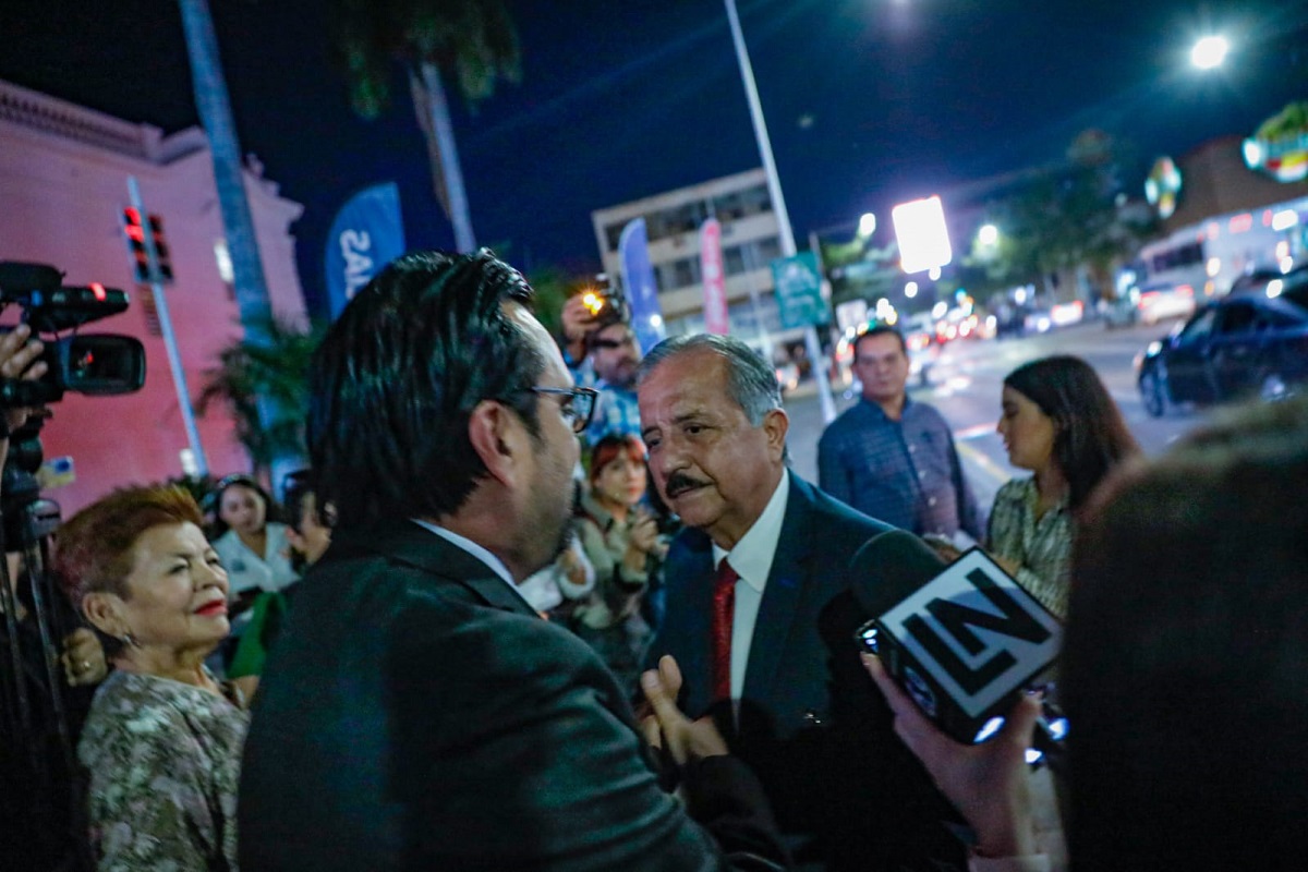 Nos llevamos bien, él no tiene la culpa de nada: Llega Estrada Ferreiro a informe de Juan de Dios Gámez
