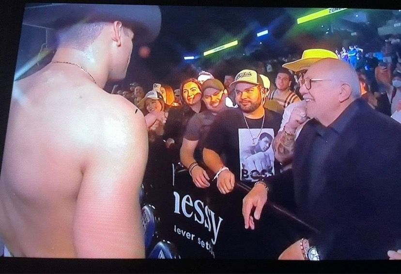 ‘Tengo 10 kilos menos de esa foto’, niega ‘Químico’ Benítez haber viajado a Arabia Saudita a la pelea del ‘Zurdo’ Ramírez