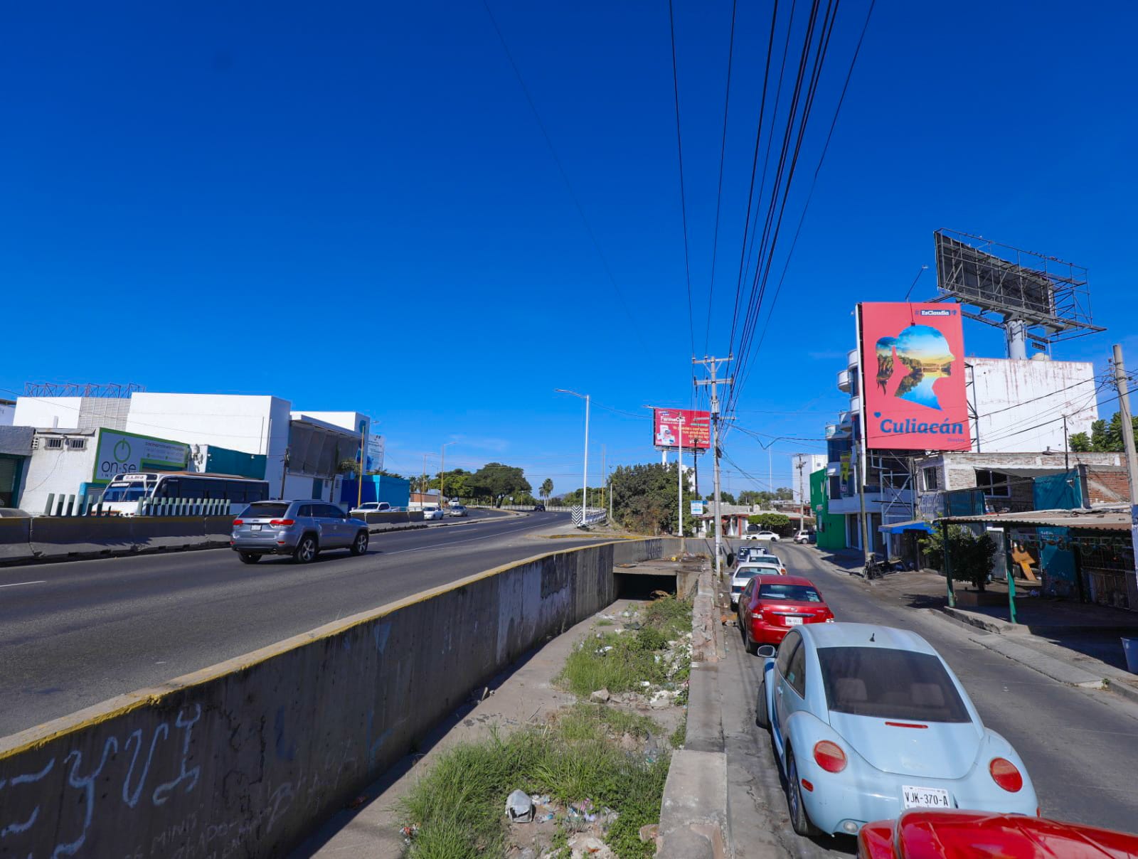 Ya no solo pintas, ahora también espectaculares de Claudia Sheinbaum aparecen en Culiacán