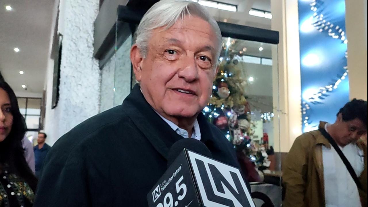Ya va haber un CRIT, fue gestión del Gobernador Rocha: AMLO al llegar a Mazatlán