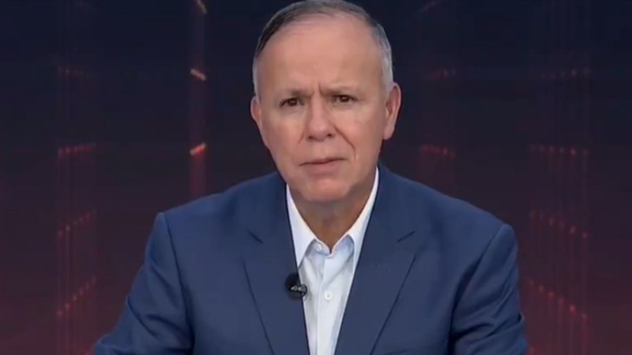 ‘Ya hay la identificación de una moto’, reprueba AMLO atentado contra Ciro Gómez Leyva, pese a diferencias