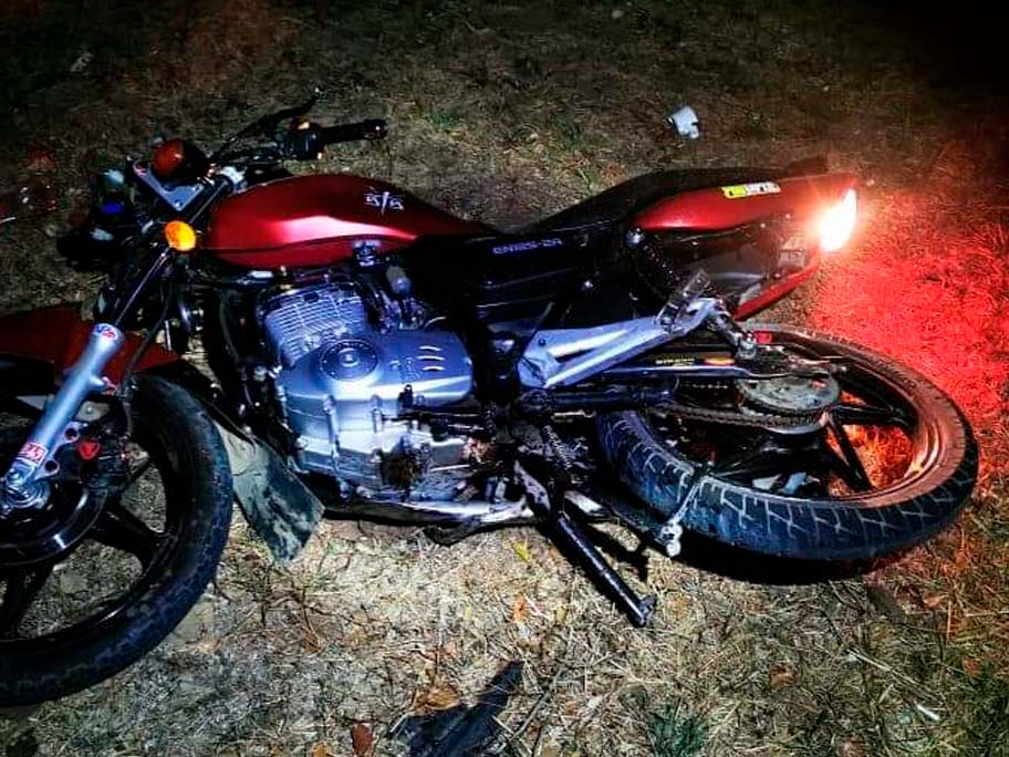 Lesionado de gravedad termina motociclista tras accidentarse cerca de El Castillo