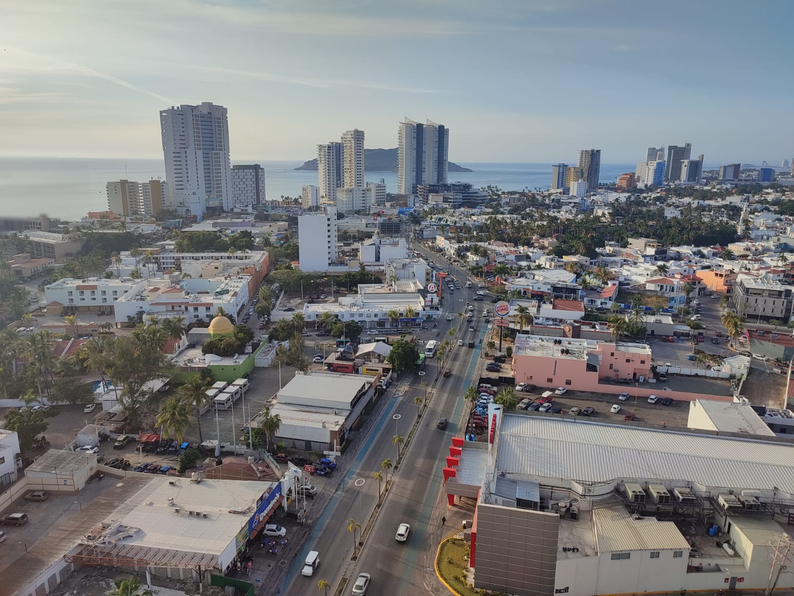 Con nuevos hoteles en Mazatlán se buscará que no haya fraudes en hospedaje