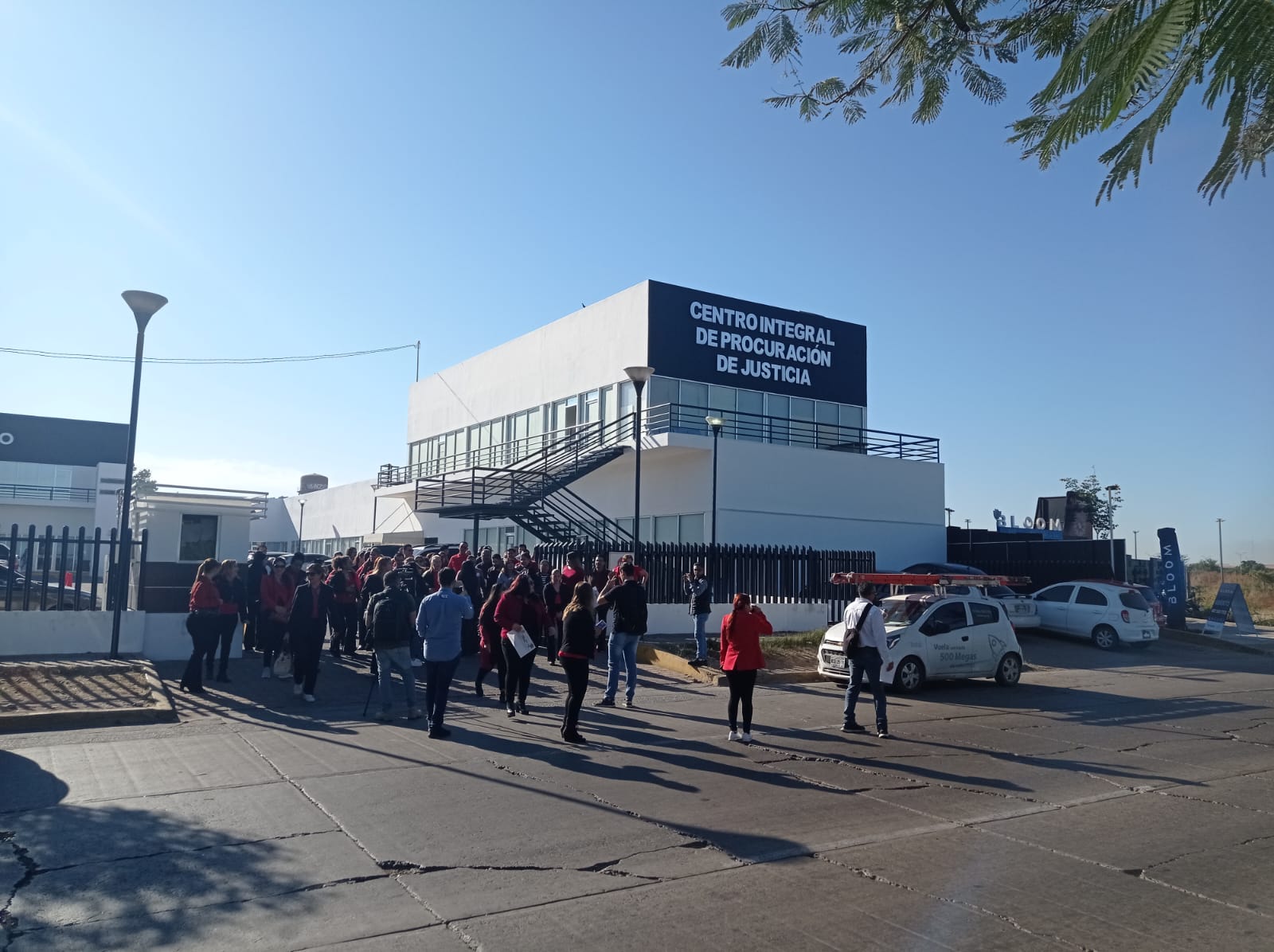 Toman trabajadores la Vicefiscalía zona Centro por falta de aguinaldo; recibieron ‘bono navideño’ muy bajo, acusan
