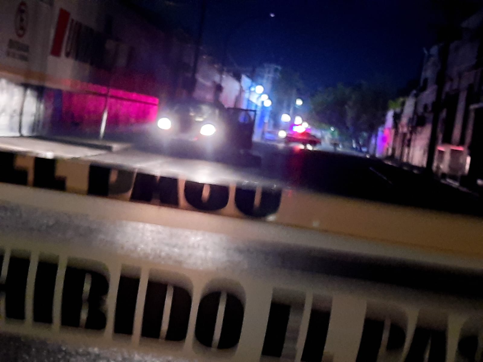 Ejecutan a balazos a dos tripulantes de una camioneta, en el Centro de Culiacán