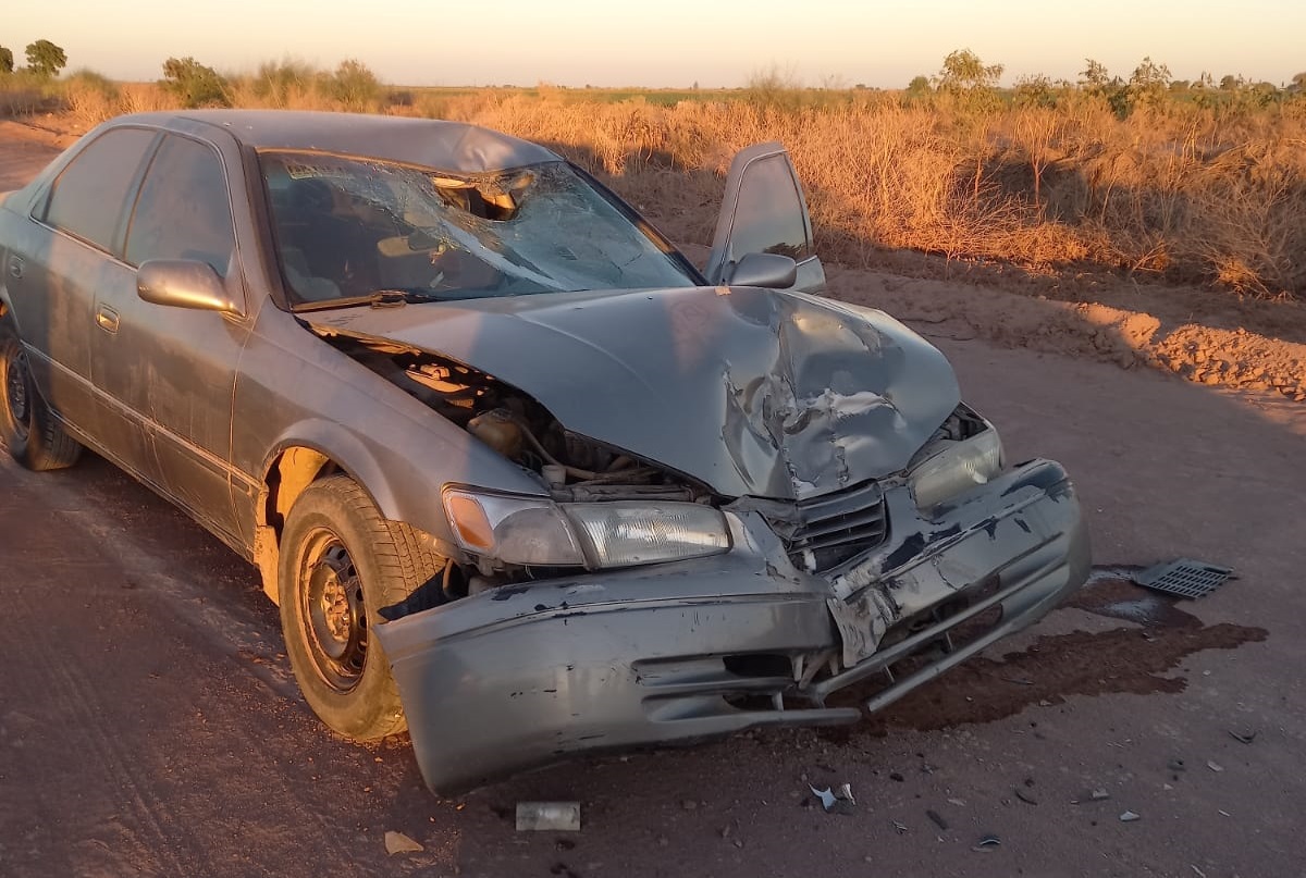 Motociclista pierde la vida al chocar de frente contra un vehículo en Guasave