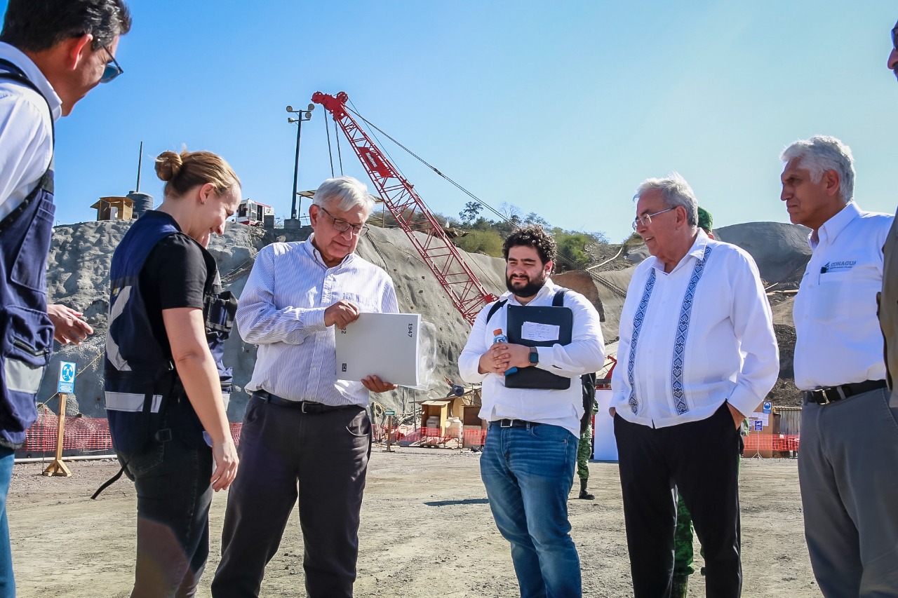 Concluyen seis obras de la presa Santa María; AMLO constata avances junto a Rocha; se entrega en 2023