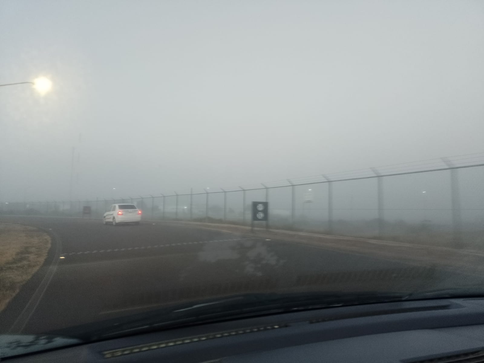 Por densa neblina, cierran el Aeropuerto de Los Mochis