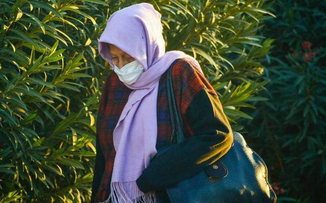 Más de mil chamarras ha entregado SEBIDES a personas de escasos recursos para combatir el frío en Sinaloa