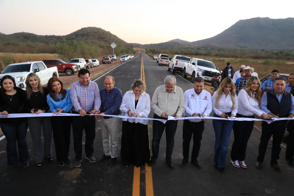 Rocha Moya inaugura la carretera Batequitas-La Higuerita en Badiraguato