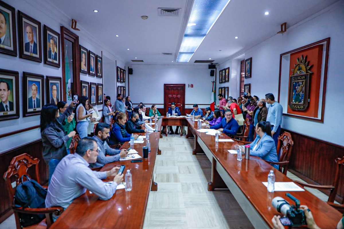 Intentaron extorsionar a regidores de Culiacán, les hablaron para cobrarles “derecho de piso”