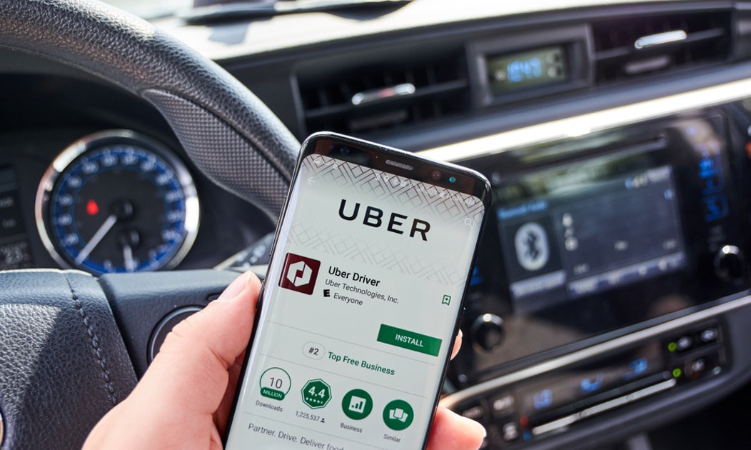 Taxista es detenido por agredir a un chofer de Uber