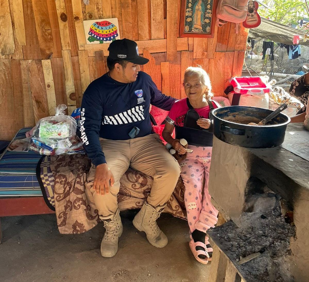 Anciana de 103 años vive sola en Villa Unión y pide apoyo para subsistir, ya que no cuenta con familia