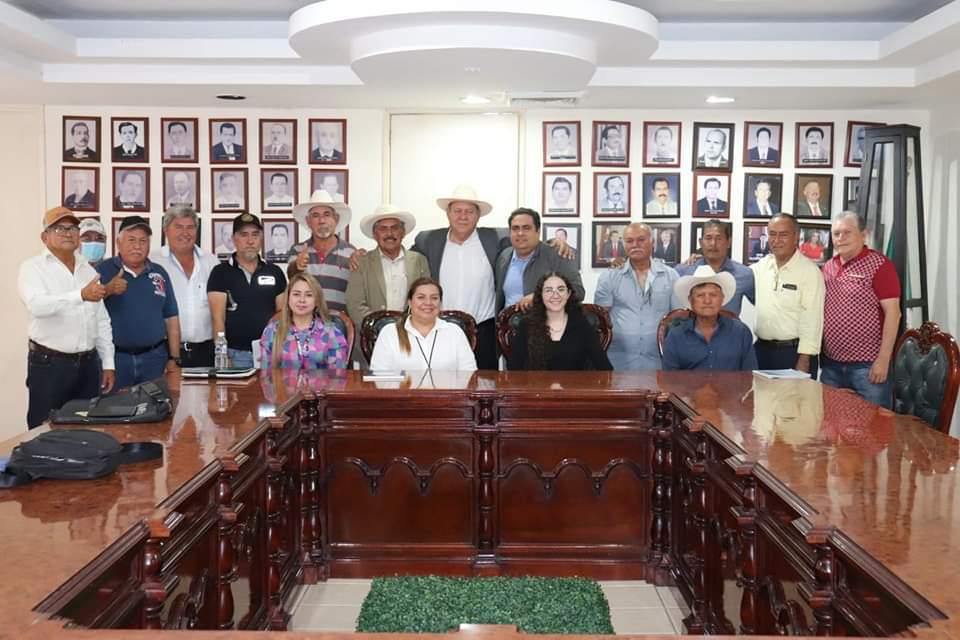Buscan reactivar unidades de riego en cinco comunidades elotenses, hacen equipo el Ayuntamiento y la URDERALES
