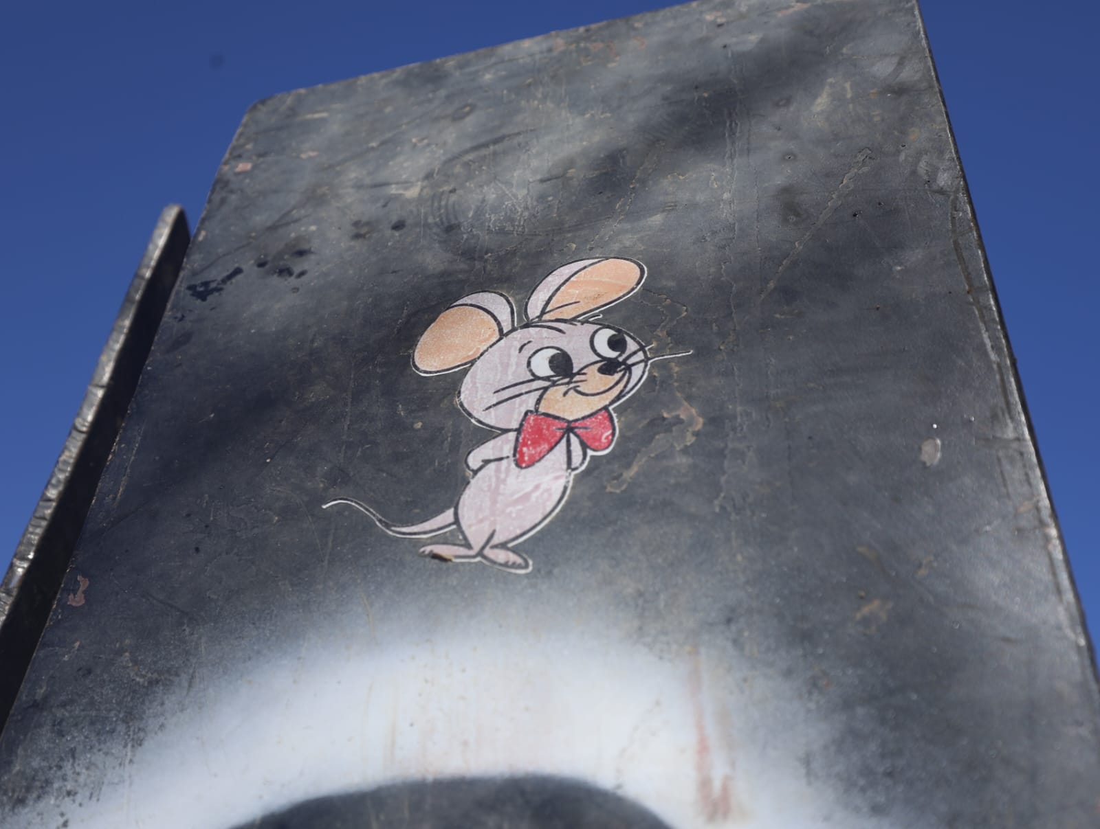Con la marca de “El Ratón” se identificaban camionetas de los leales a Ovidio; quedaron inservibles