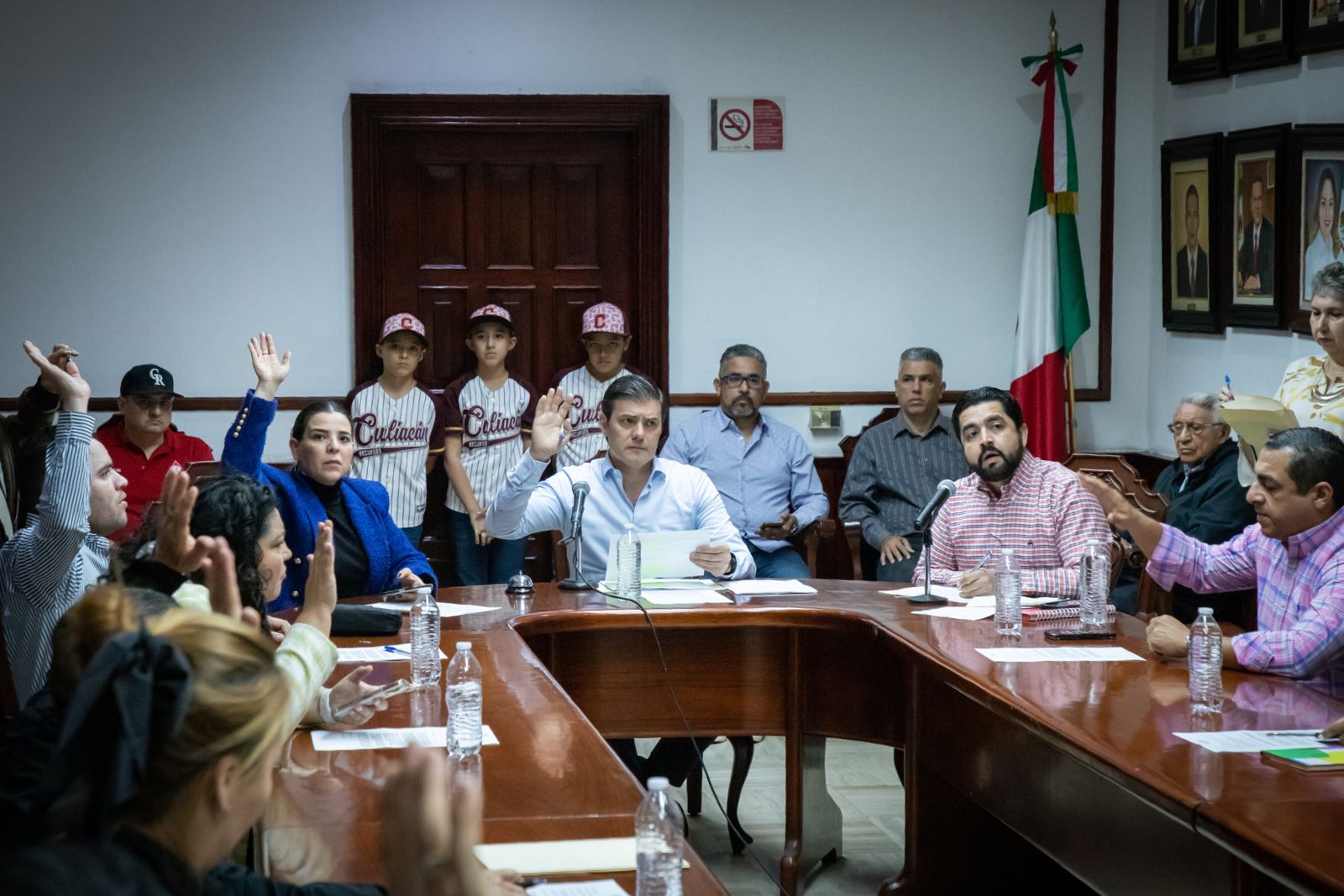 Calle lateral de la Liga Culiacán Recursos, llevará el nombre de Oliver Pérez