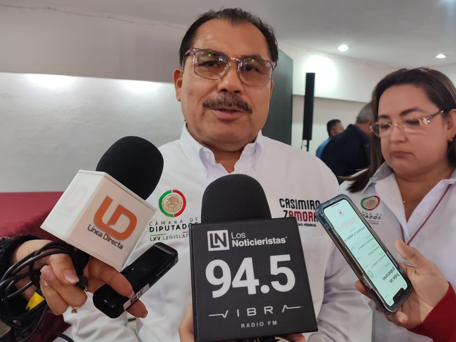Que rectifiquen pide el diputado Casimiro Zamora a regidores y síndica; él gana cerca de 70 mil al mes