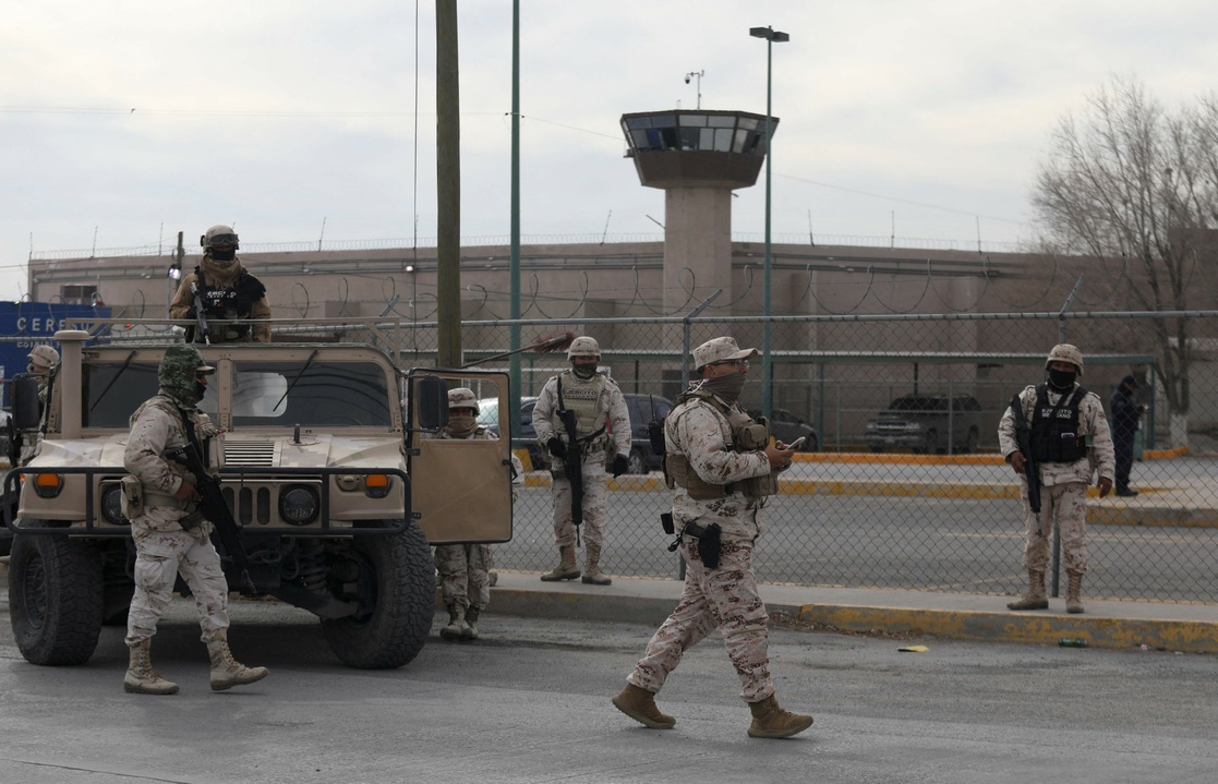Son 30 los internos evadidos del penal de Ciudad Juárez, incluyendo ‘El Neto’: Fiscalía; cesan a director