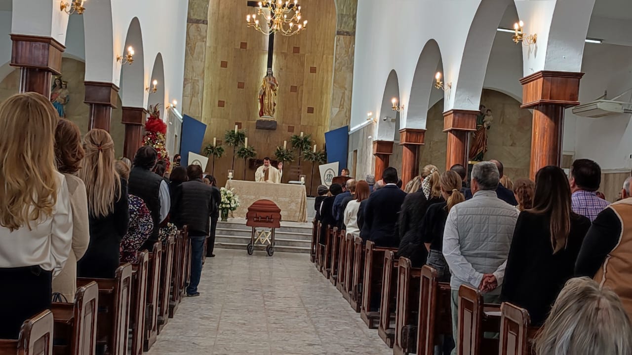 Con misa de cuerpo presente, familiares y amigos despiden a don Bernardo Cárdenas Cota