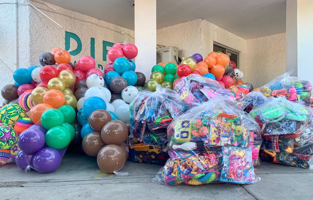 DIF Salvador Alvarado, recibe la donación de mil 380 juguetes por parte de la CNOP