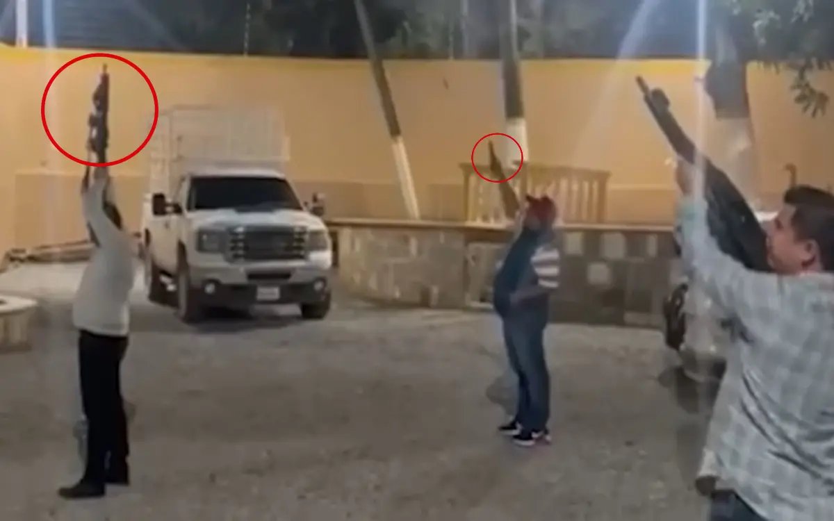 Video: ‘Echando bala’ con ‘cuerno de chivo’, exhiben a director de Obras Públicas municipal en SLP; lo destituyen