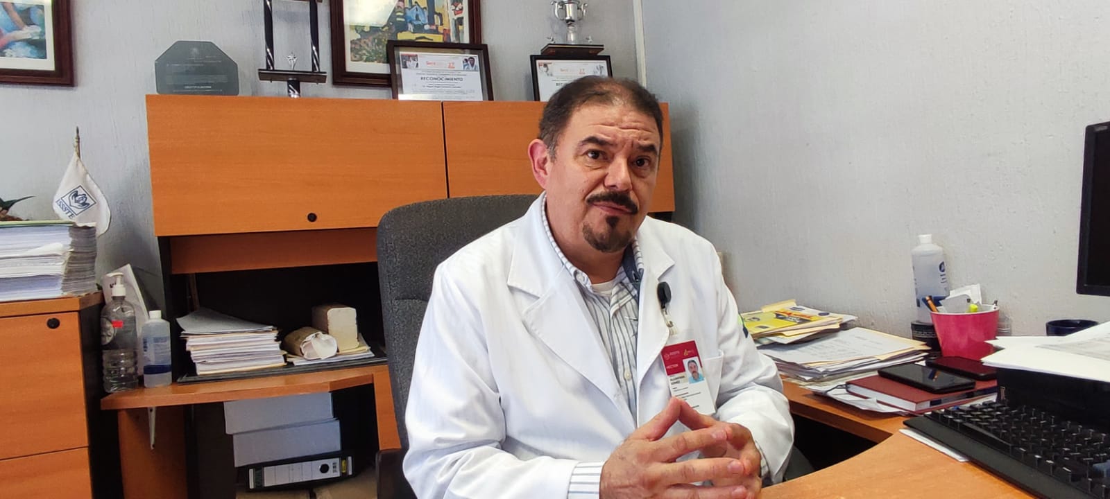 ‘Hay quejas en contra de médicos, lleno el escritorio’, les revira director del ISSSTE Mazatlán; se dice abierto a auditoría