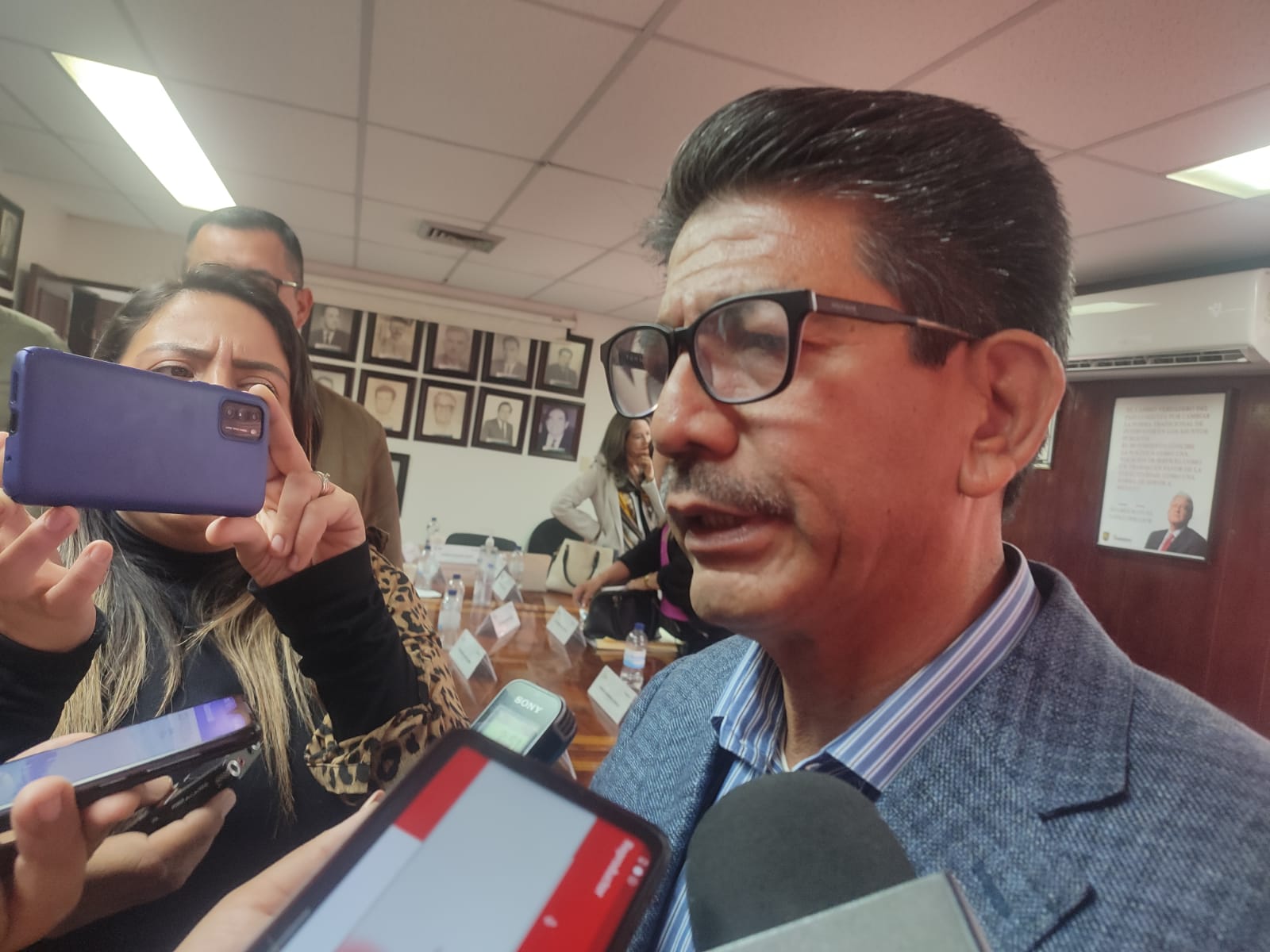 Está entre tres morenistas el relevo de Adán Camacho, asegura Martín Ahumada