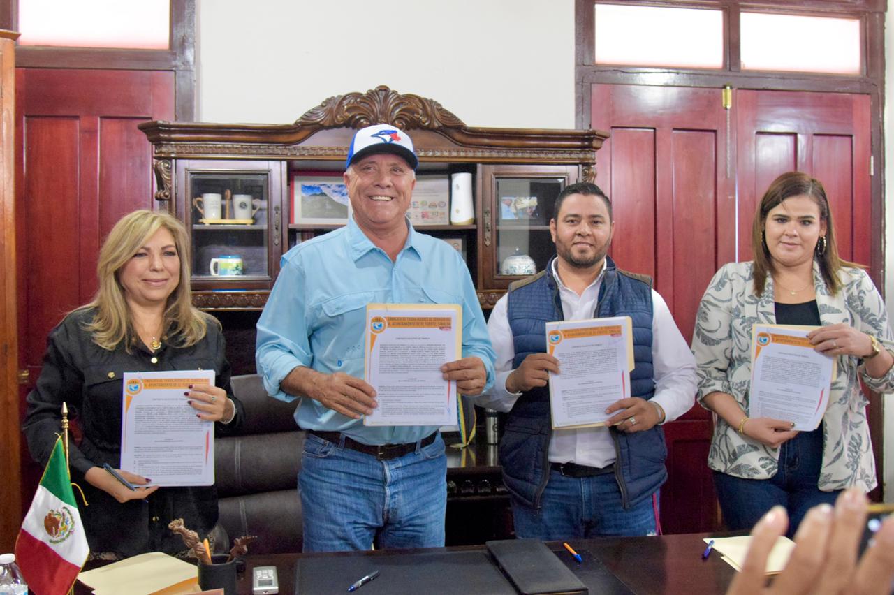 Gobierno de El Fuerte y Sindicato de Trabajadores del Ayuntamiento firman nuevo contrato colectivo de trabajo