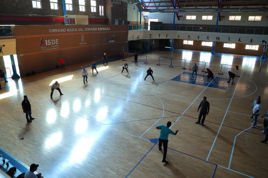 Gran respuesta en el curso de Beisbol Five impartido por el ISDE