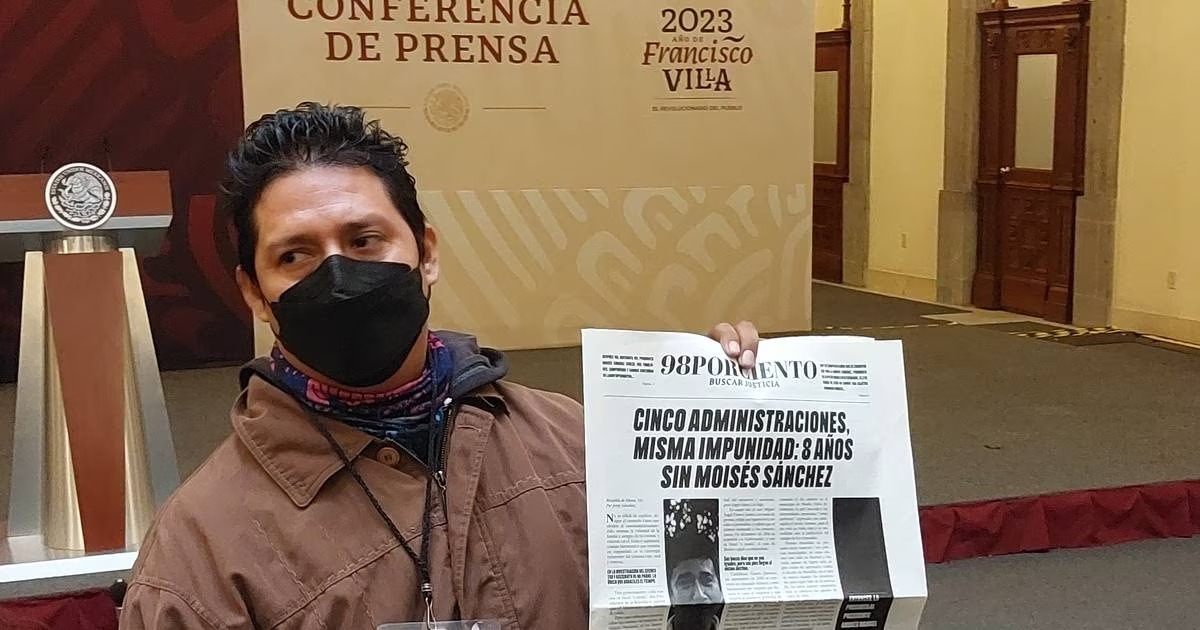 “No está aquí la mamá de ‘El Chapo’”, increpa hijo de periodista asesinado a AMLO y este le responde