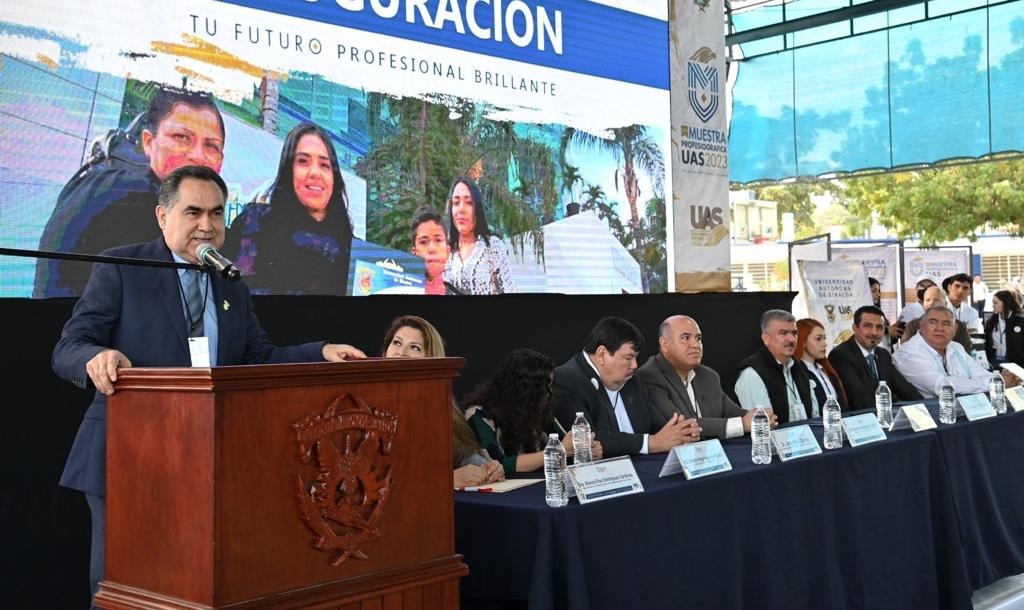 Lleva UAS muestra profesiográfica a preparatorias; existe el riesgo de desaparición de la carrera de sociología