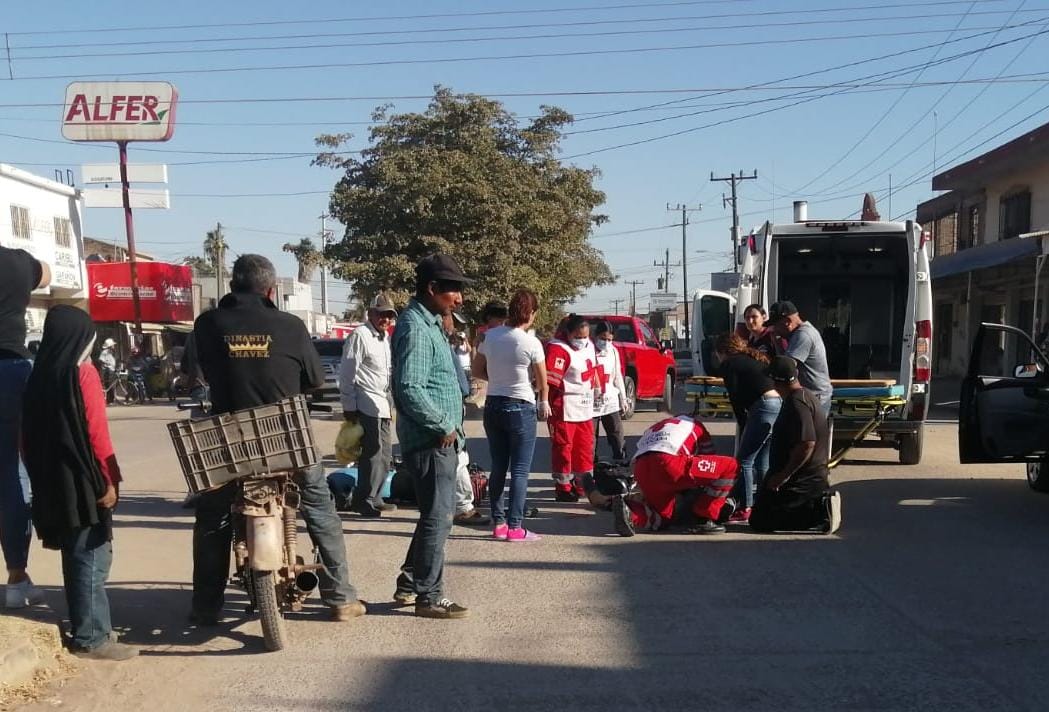 Menor en motocicleta es atropellado por vehículo fantasma en Ruiz Cortines