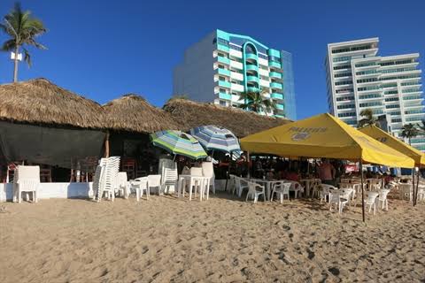 Que Semarnat entre bien y busque equilibrar las cosas, llama Asociación de Hoteles por accesos a playas y demanda ciudadana