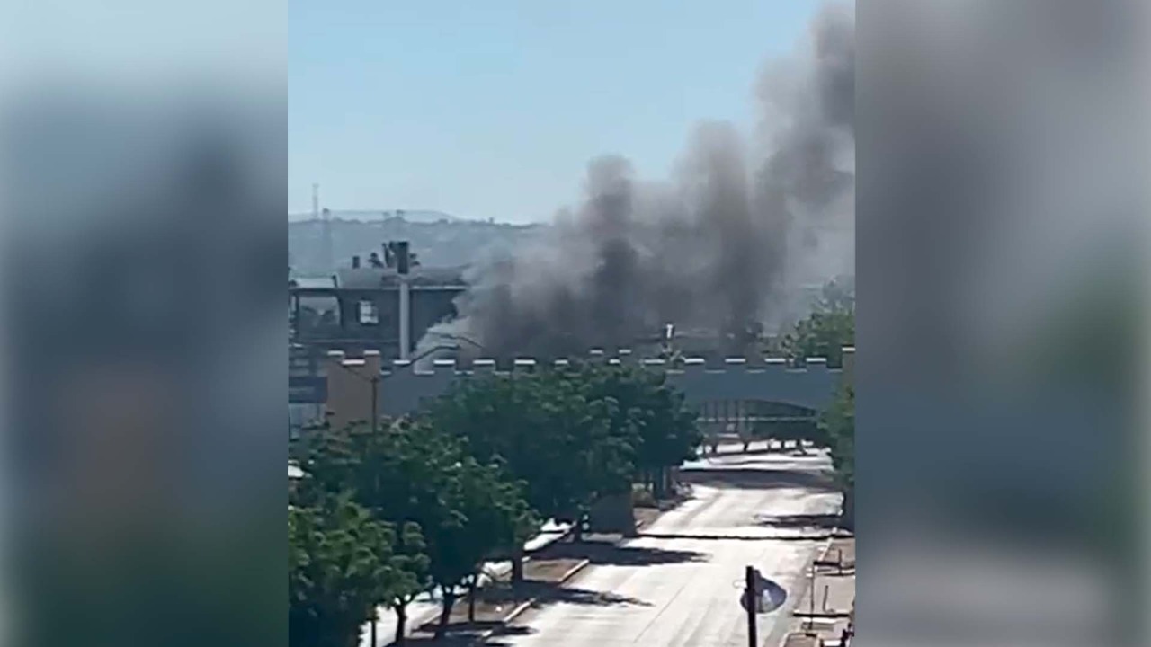 Reportan despojos de vehículos y quemas en la entrada de La Conquista, Culiacán (video)