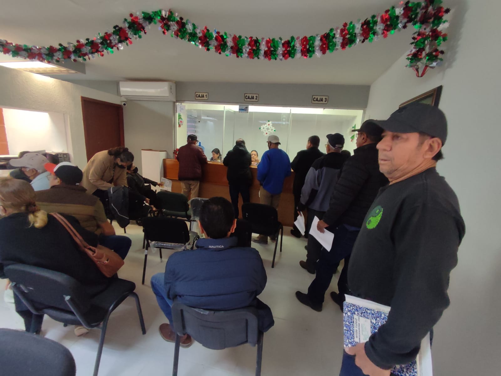 Si acude a pagar el predial no olvide su INE para descuento; habrá atención en automóvil
