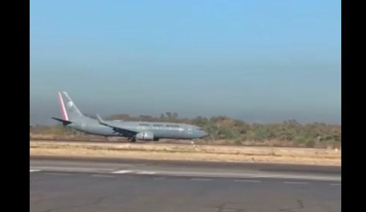Confirmado| A las 9:25 de la mañana despegó el avión que traslada a Ovidio Guzmán a la CDMX