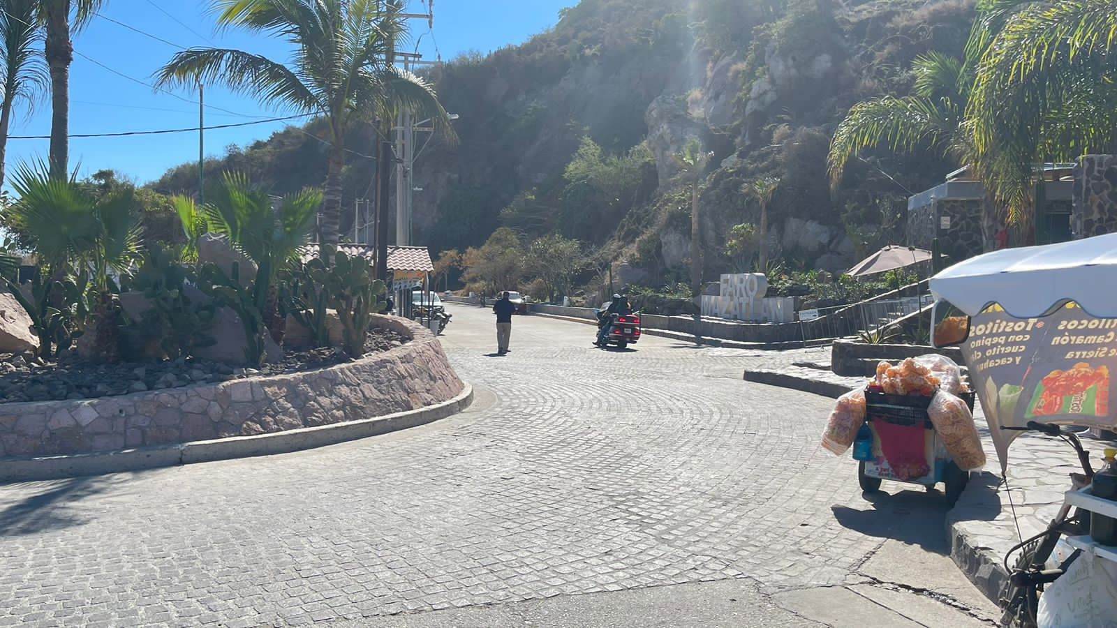 Niega municipio restringir paso a la escollera en Mazatlán