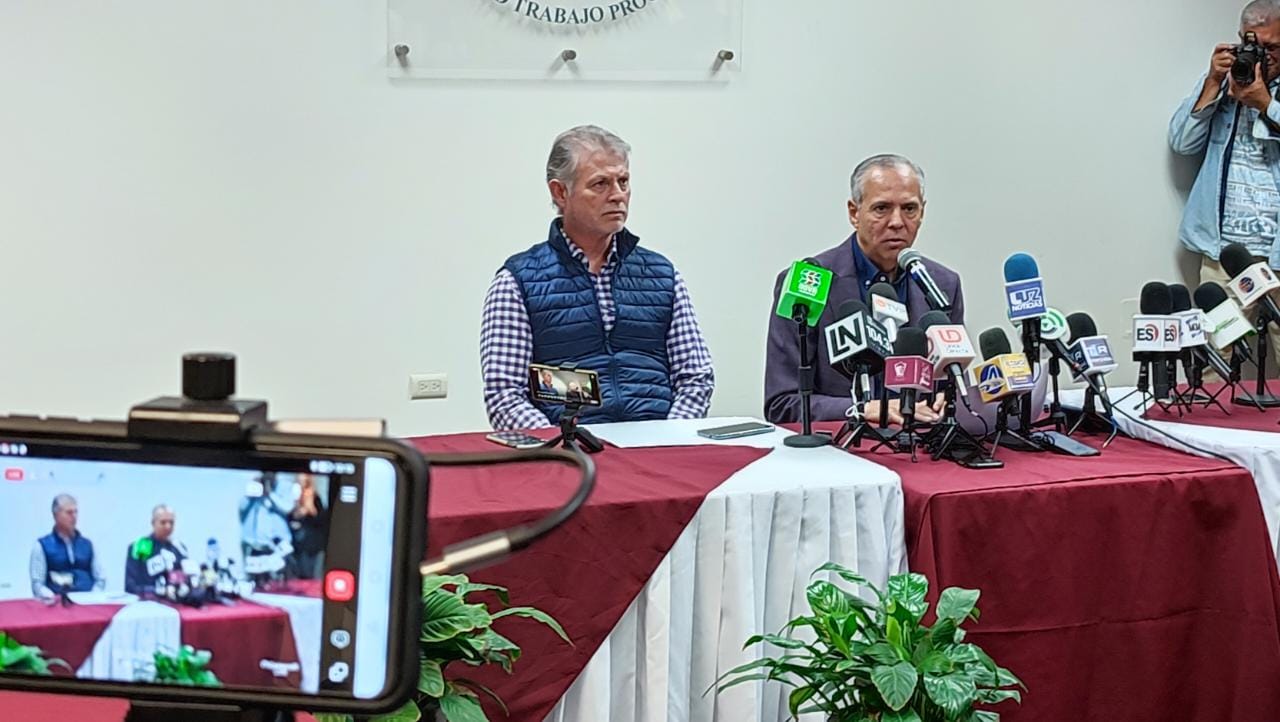 Sacude su gabinete el alcalde de Ahome, Gerardo Vargas; sale Raúl Pérez de Japama, llegaría Bernardo Cárdenas